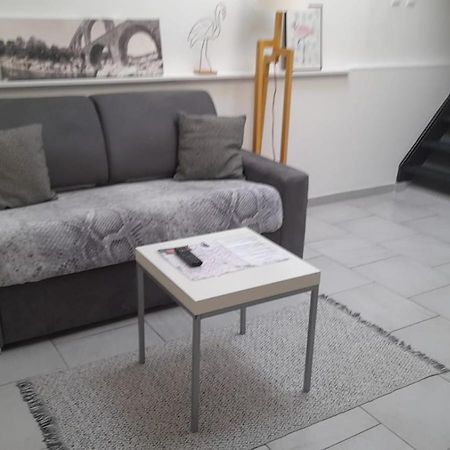 Duplex Denim Apartment Nîmes Exterior photo