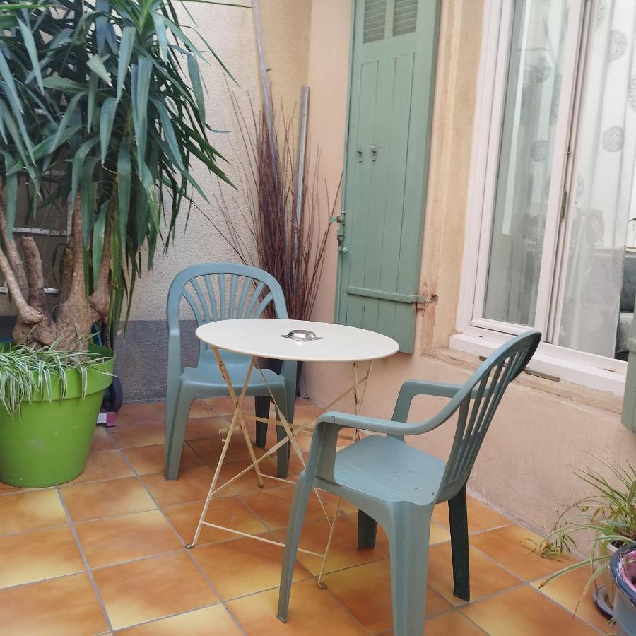 Duplex Denim Apartment Nîmes Exterior photo
